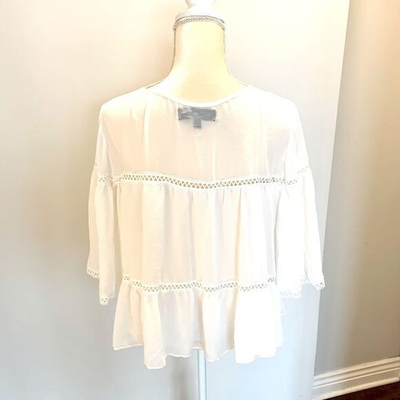 Max Studio white ruffled blouse size large - Picture 2 of 4
